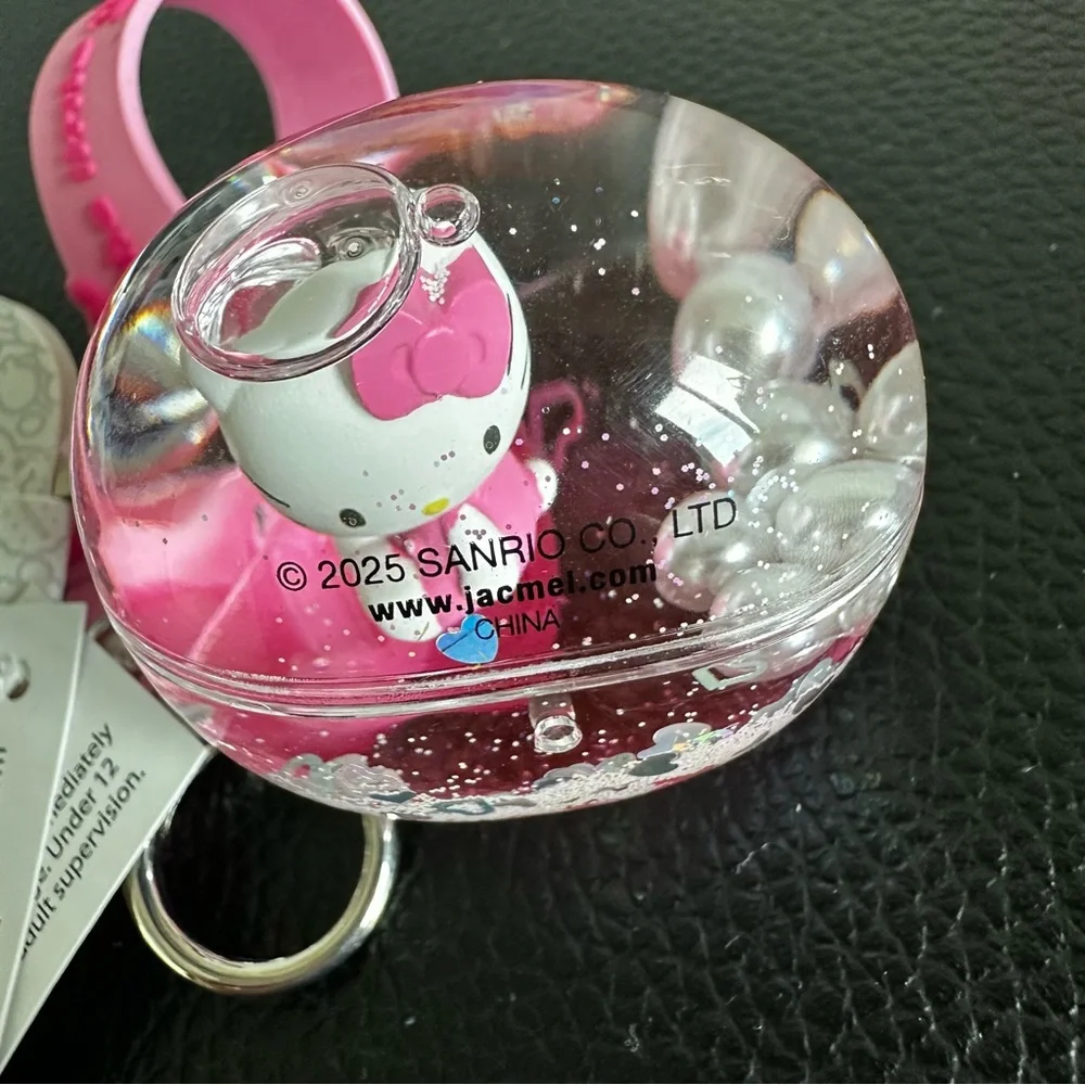 Hello Kitty Floating Kitty Liquid Key Chain